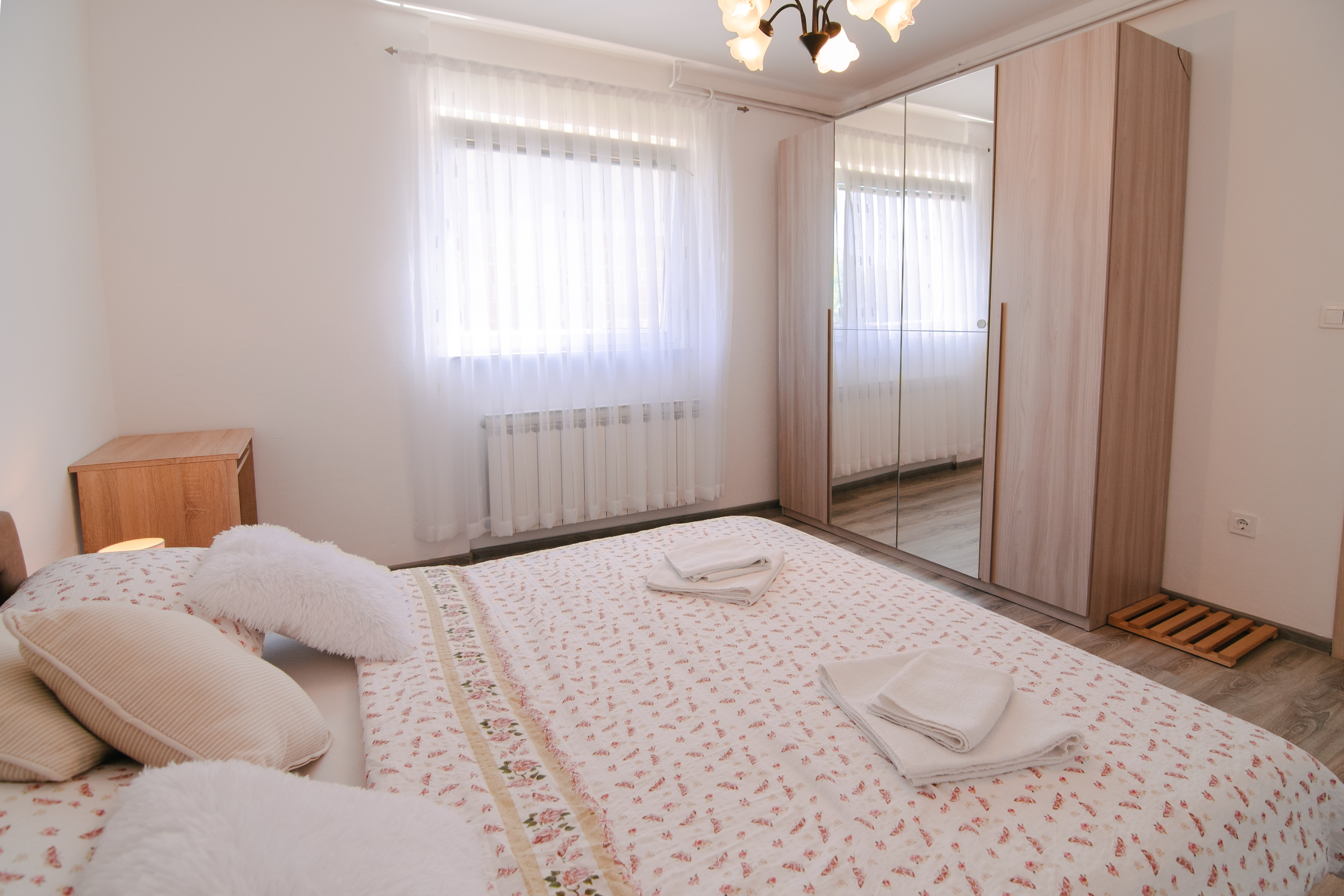 One bedroom apartment with terrace Lipovača, Plitvice  A-a