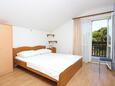 Ložnice Duće, Ložnice v ubytování typu studio-apartment, s klimatizací a WiFi.