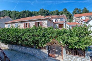 Svirče, Hvar, Alloggio 17682 - Casa vacanze con la spiaggia ghiaiosa.