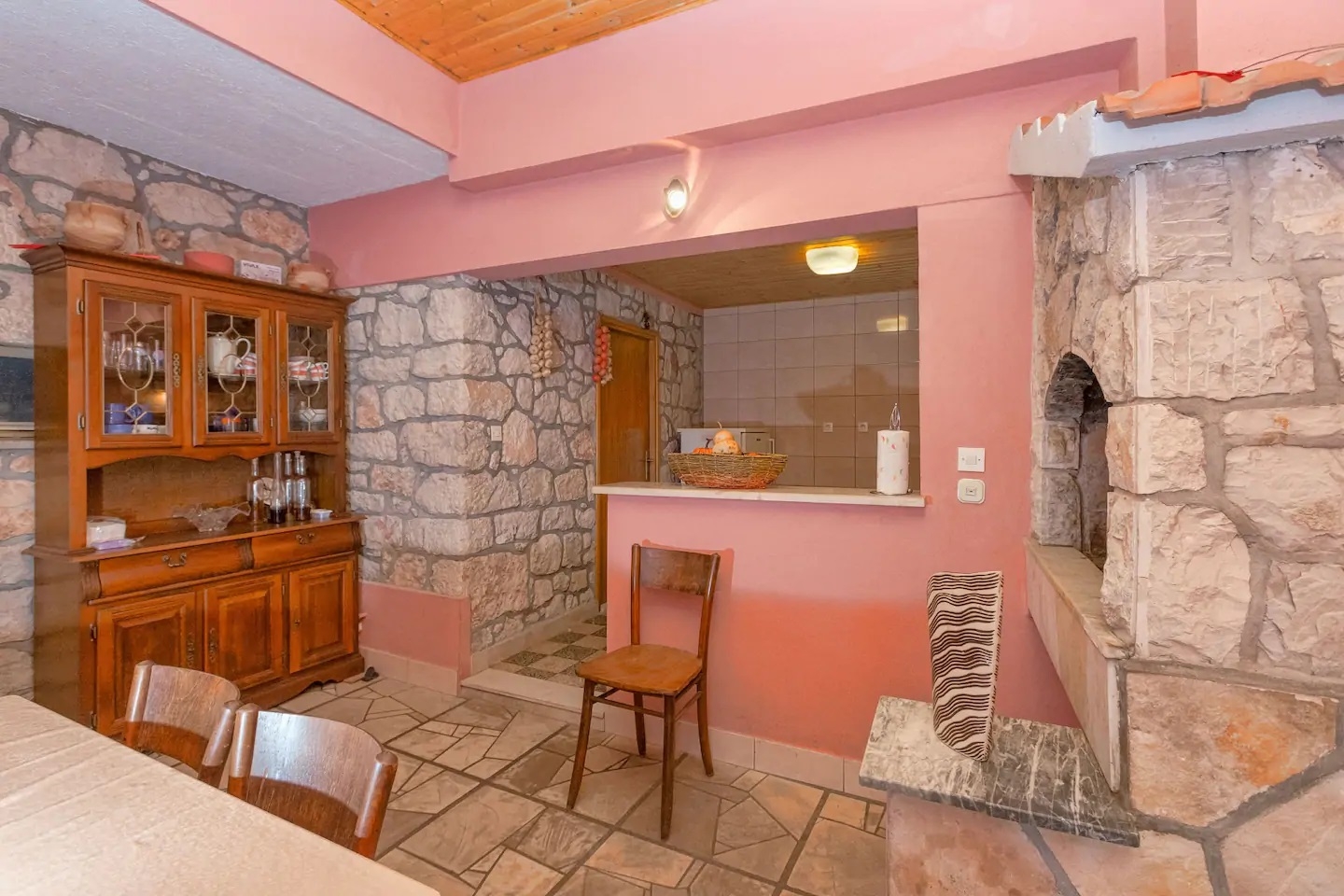 Top Hvar Svirče Top Hvar Svirče