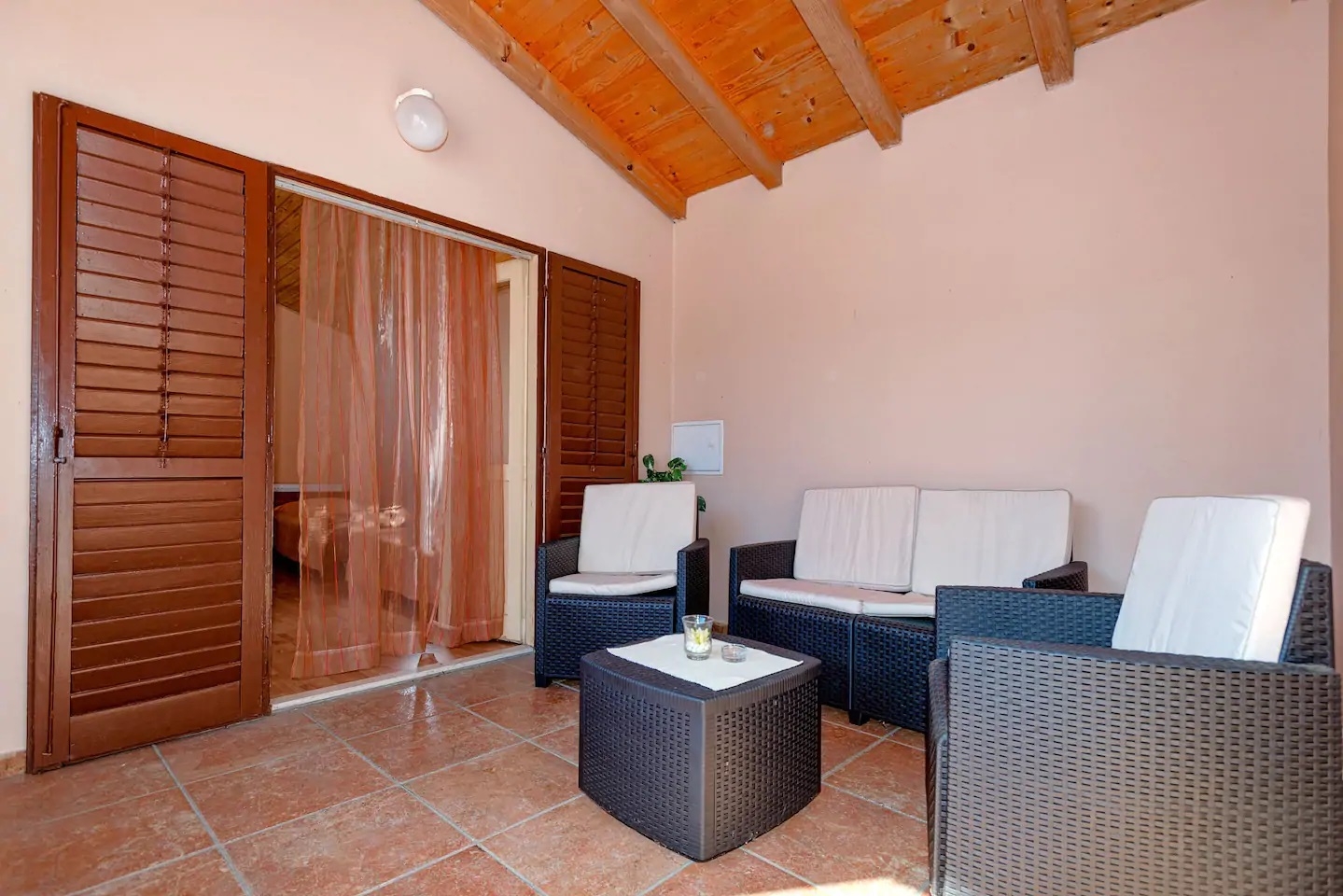 Four bedroom house with terrace Svirče, Hvar  K