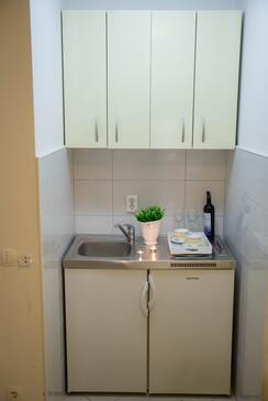 Kuhinja Baška Voda, Kuhinja v nastanitvi vrste studio-apartment, WiFi.