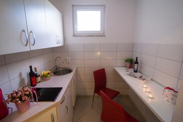 Kuhinja Baška Voda, Kuhinja v nastanitvi vrste studio-apartment, WiFi.