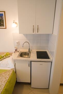 Kuhinja Baška Voda, Kuhinja v nastanitvi vrste studio-apartment, WiFi.