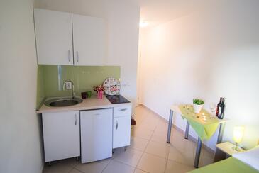 Kuhinja Baška Voda, Kuhinja v nastanitvi vrste studio-apartment, WiFi.