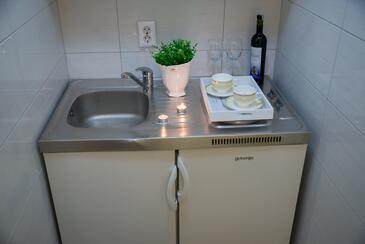 Kuhinja Baška Voda, Kuhinja v nastanitvi vrste studio-apartment, WiFi.