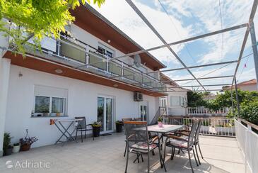 Rab, Rab, Obiekt 17684 - Apartamenty z piaszczystą plażą.