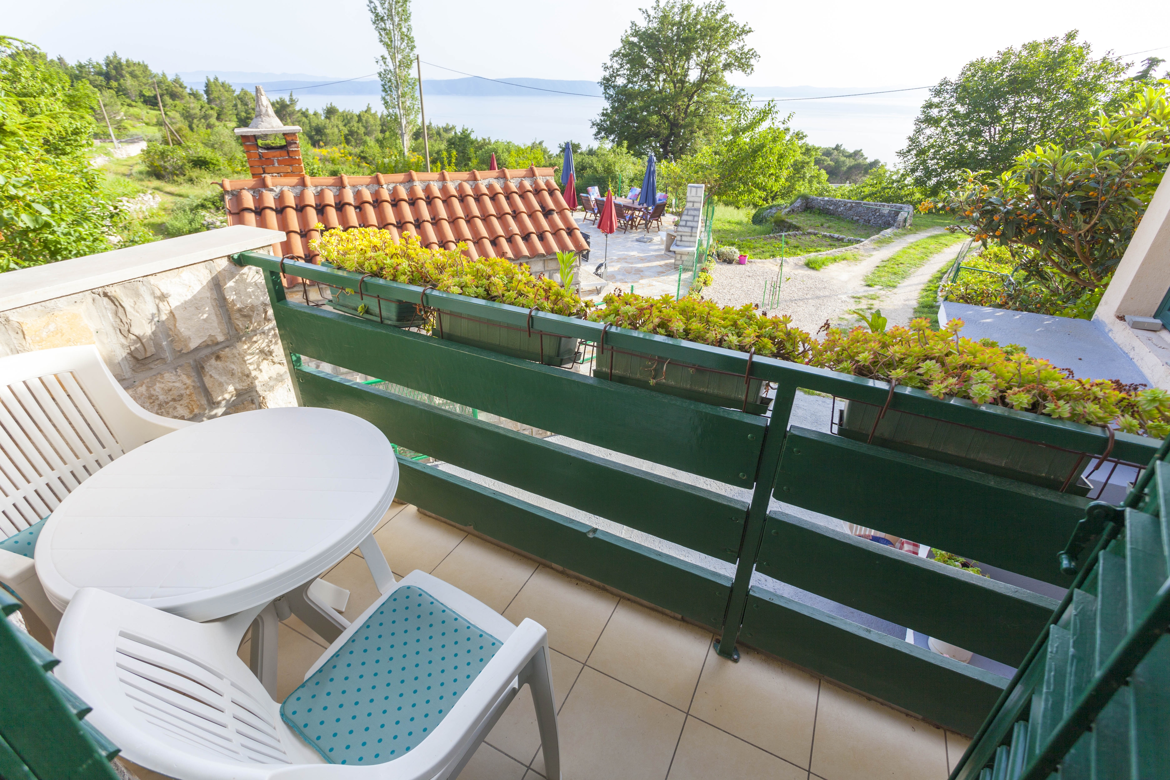 Four bedroom apartment with balcony and sea view Gornji Tučepi, Makarska  A-a