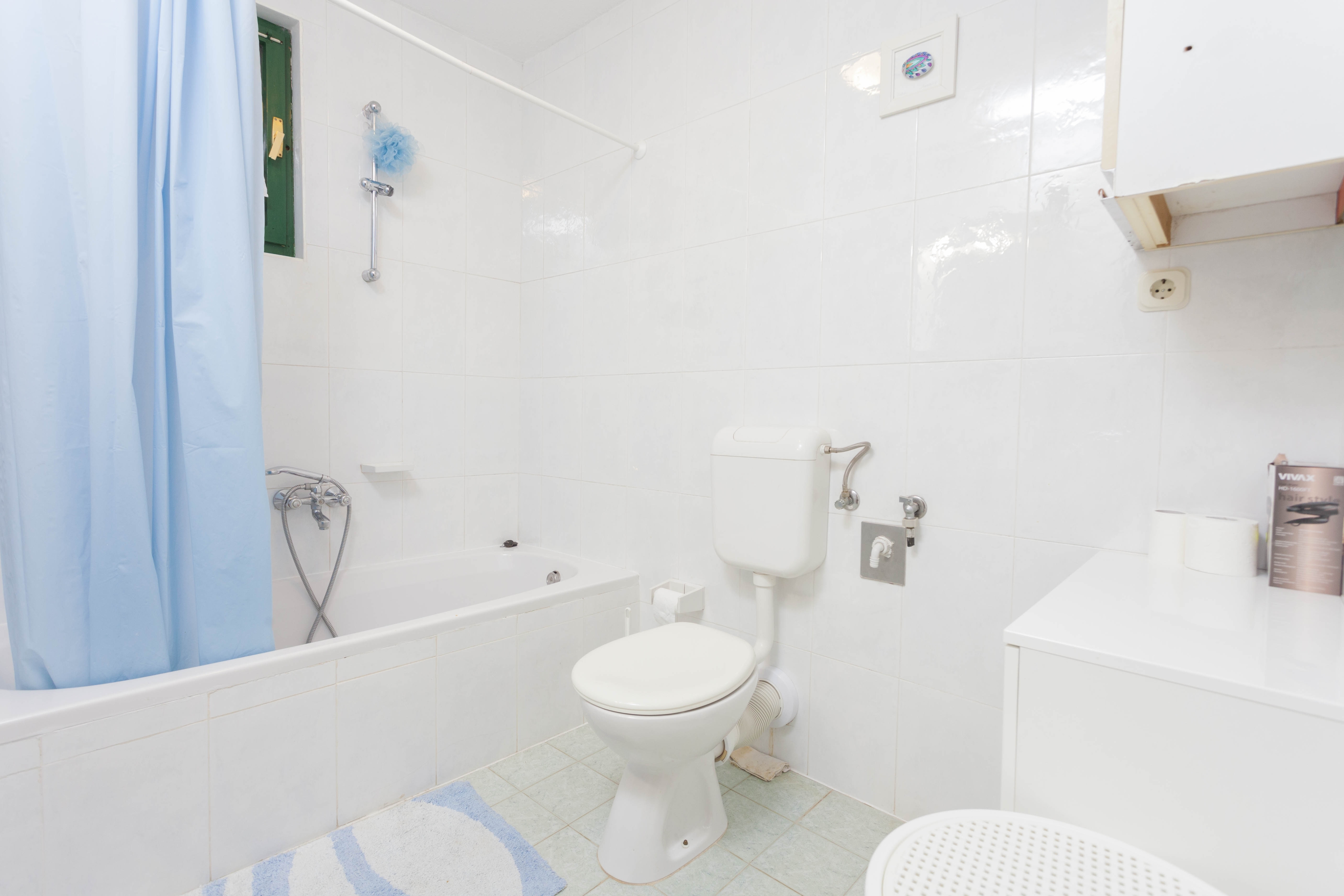 Four bedroom apartment with balcony and sea view Gornji Tučepi, Makarska  A-a