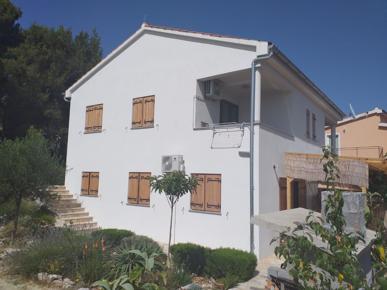 Jednosobni apartman s terasom Primošten  A-a