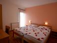Bedroom 1 Varvari, Bedroom 1 in the apartment, (pet friendly) and WiFi.
