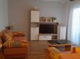 Living room Varvari, Living room in the apartment, air condition available, (pet friendly) and WiFi.