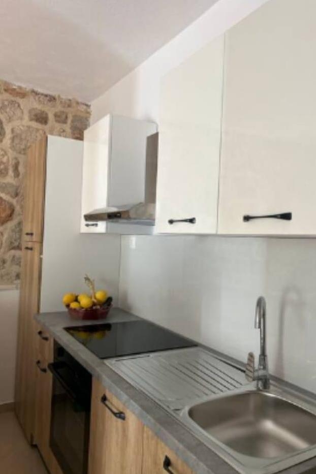 Top Hvar Ivan Dolac Top Hvar Ivan Dolac