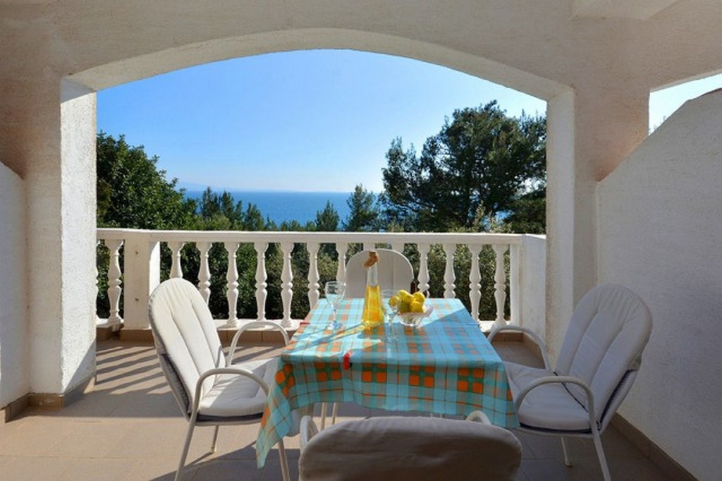 Studio flat with terrace and sea view Ivan Dolac (Hvar) (AS-17778-c) Studio flat with terrace and sea view Ivan Dolac (Hvar) (AS-17778-c)