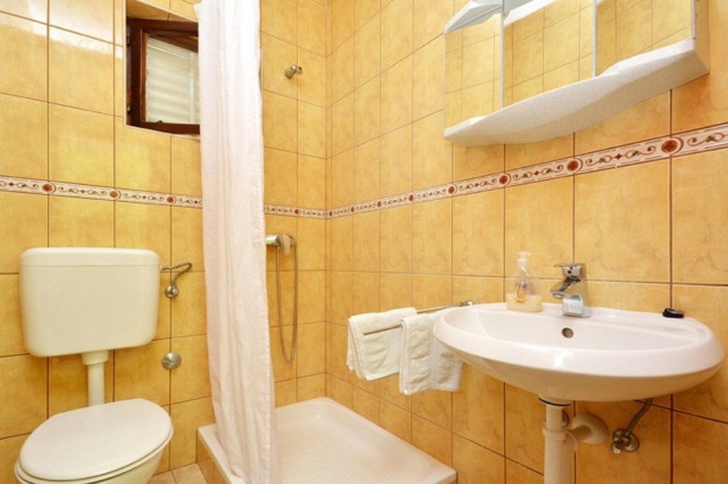 Top Hvar Ivan Dolac Top Hvar Ivan Dolac