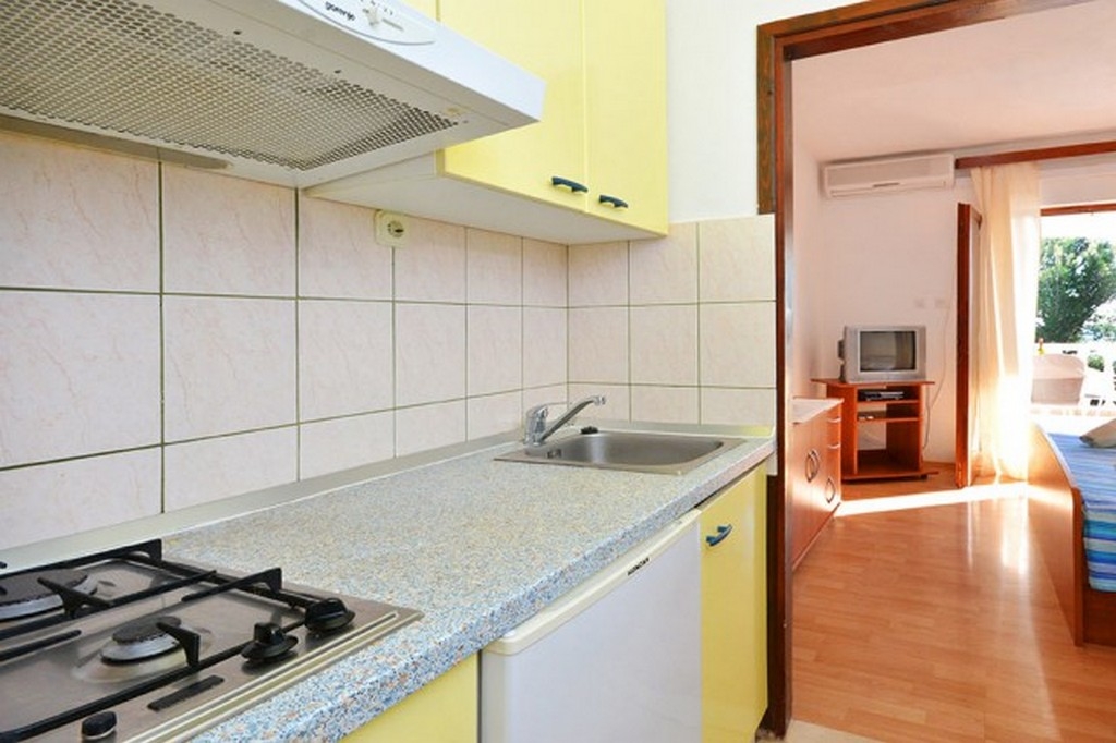 Studio flat with terrace and sea view Ivan Dolac, Hvar (AS-17778-d) Studio flat with terrace and sea view Ivan Dolac, Hvar (AS-17778-d)