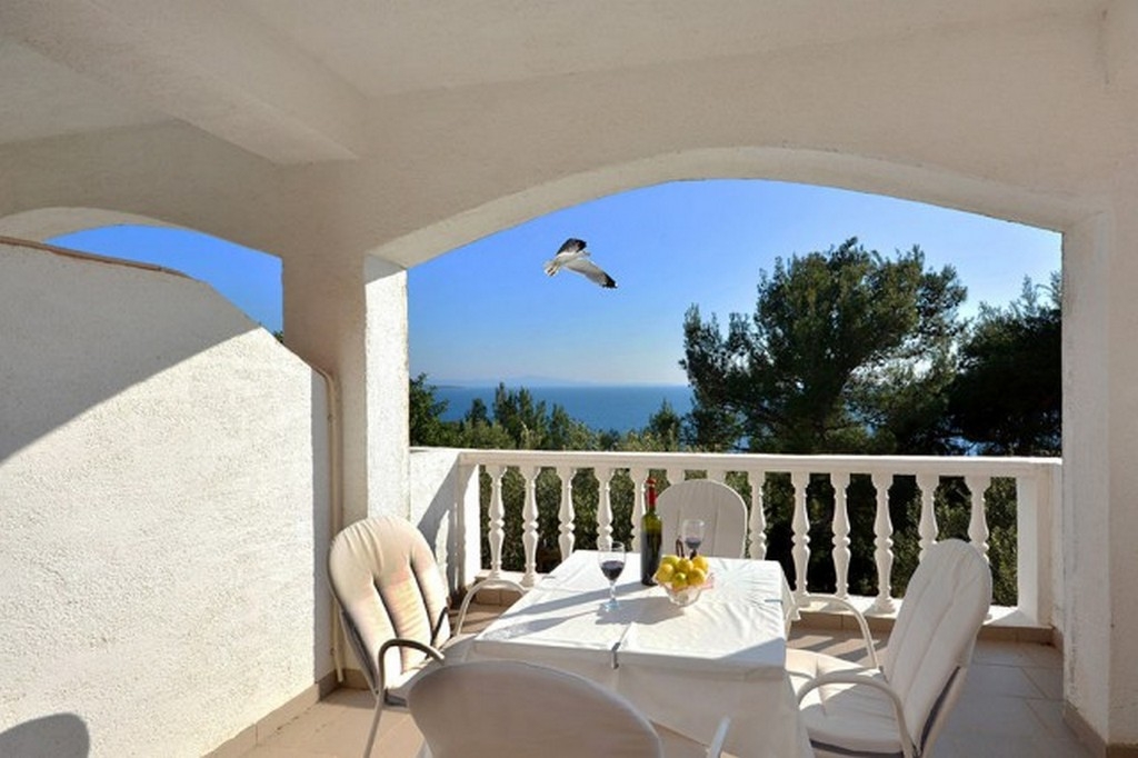 Studio flat with terrace and sea view Ivan Dolac, Hvar (AS-17778-d) Studio flat with terrace and sea view Ivan Dolac, Hvar (AS-17778-d)