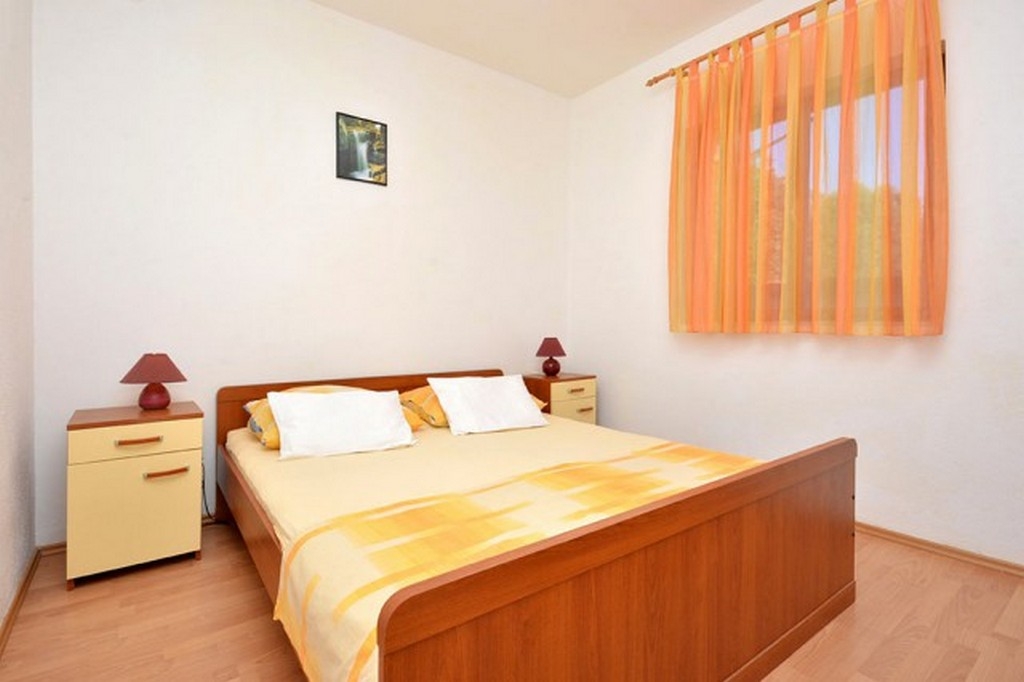 Top Hvar Ivan Dolac Top Hvar Ivan Dolac