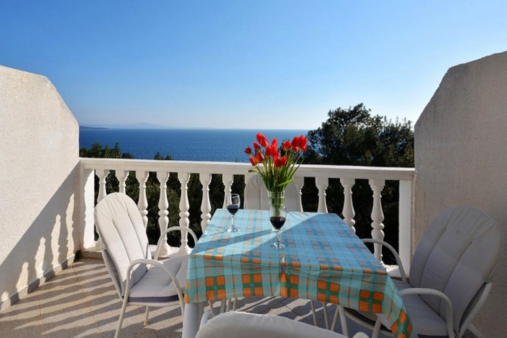 Studio flat with terrace and sea view Ivan Dolac, Hvar (AS-17778-g)
