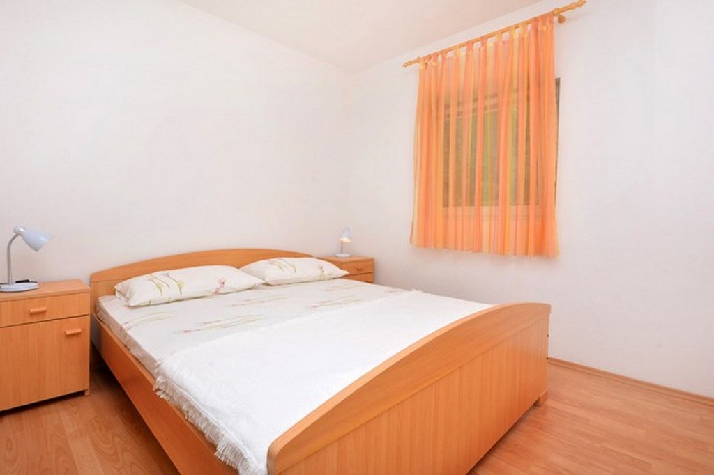 Top Hvar Ivan Dolac Top Hvar Ivan Dolac