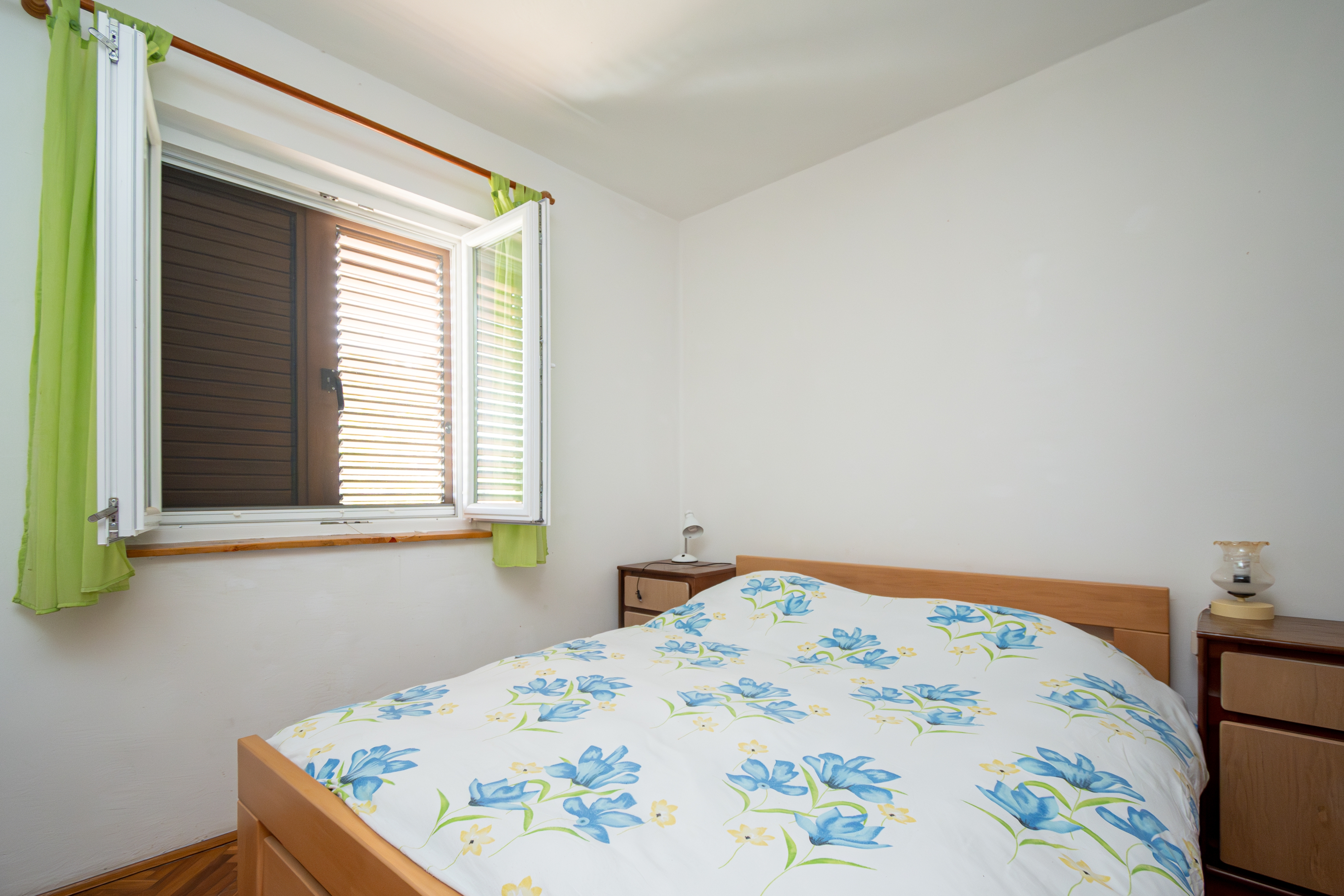 One bedroom apartment near beach Zaglav, Dugi otok  A-a