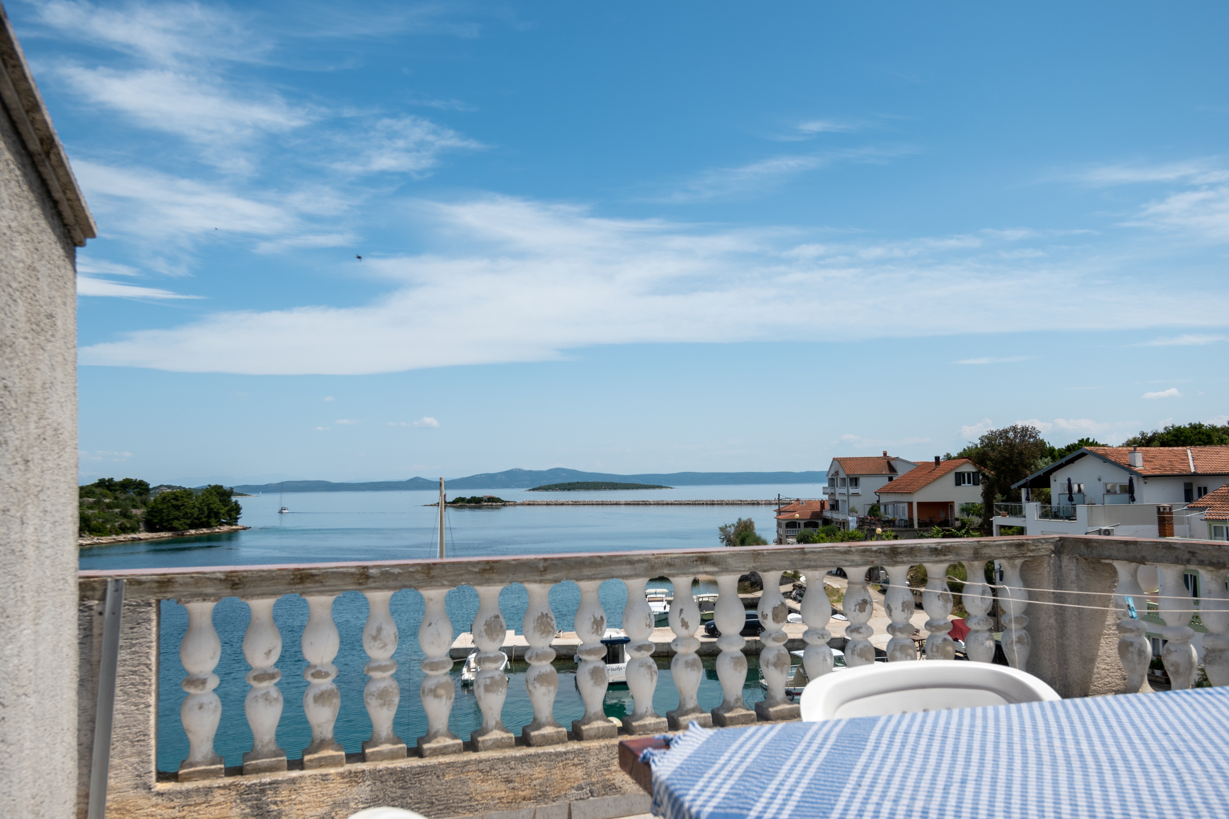 One bedroom apartment near beach Zaglav, Dugi otok  A-a