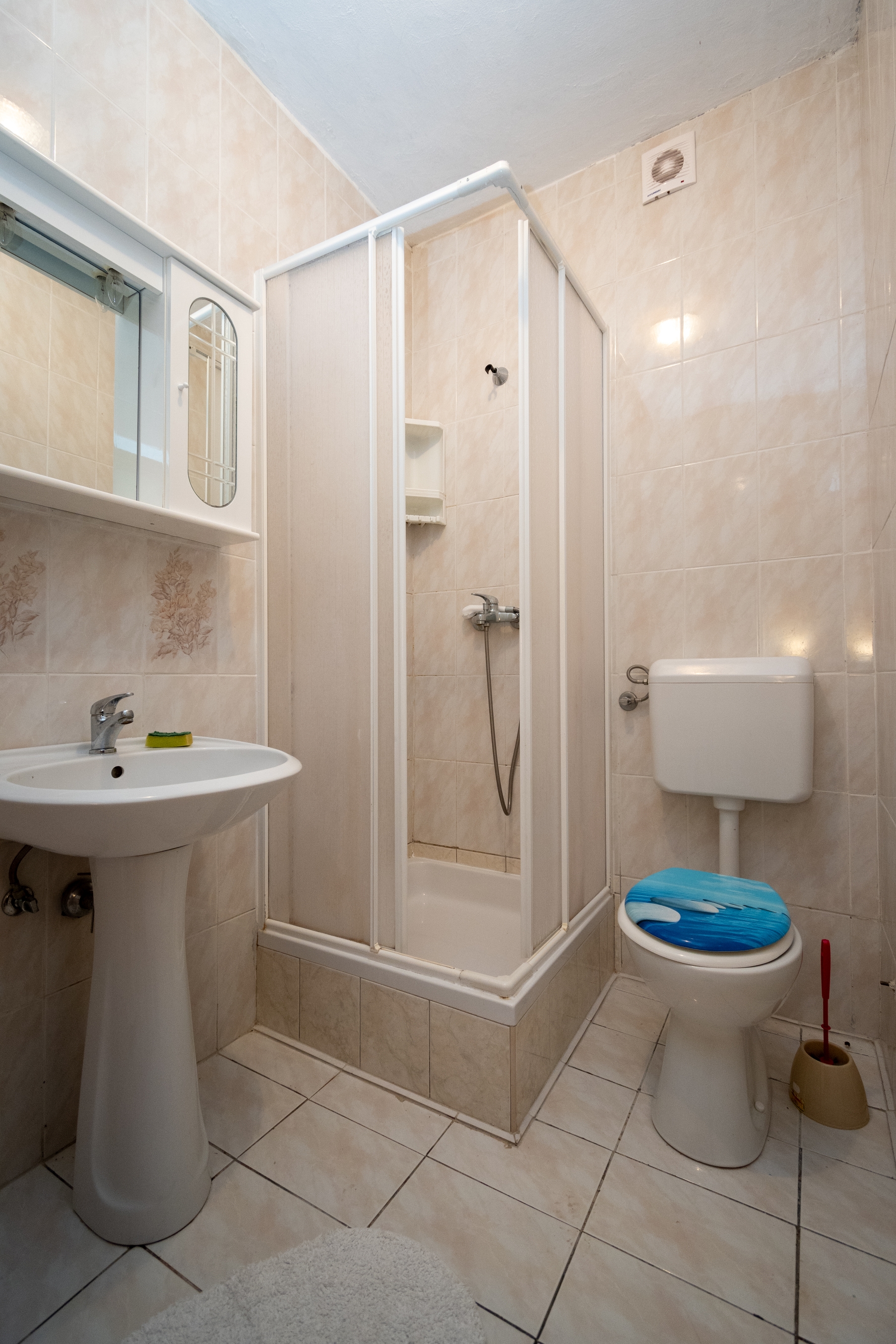 Two bedroom apartment near beach Zaglav, Dugi otok  A-b