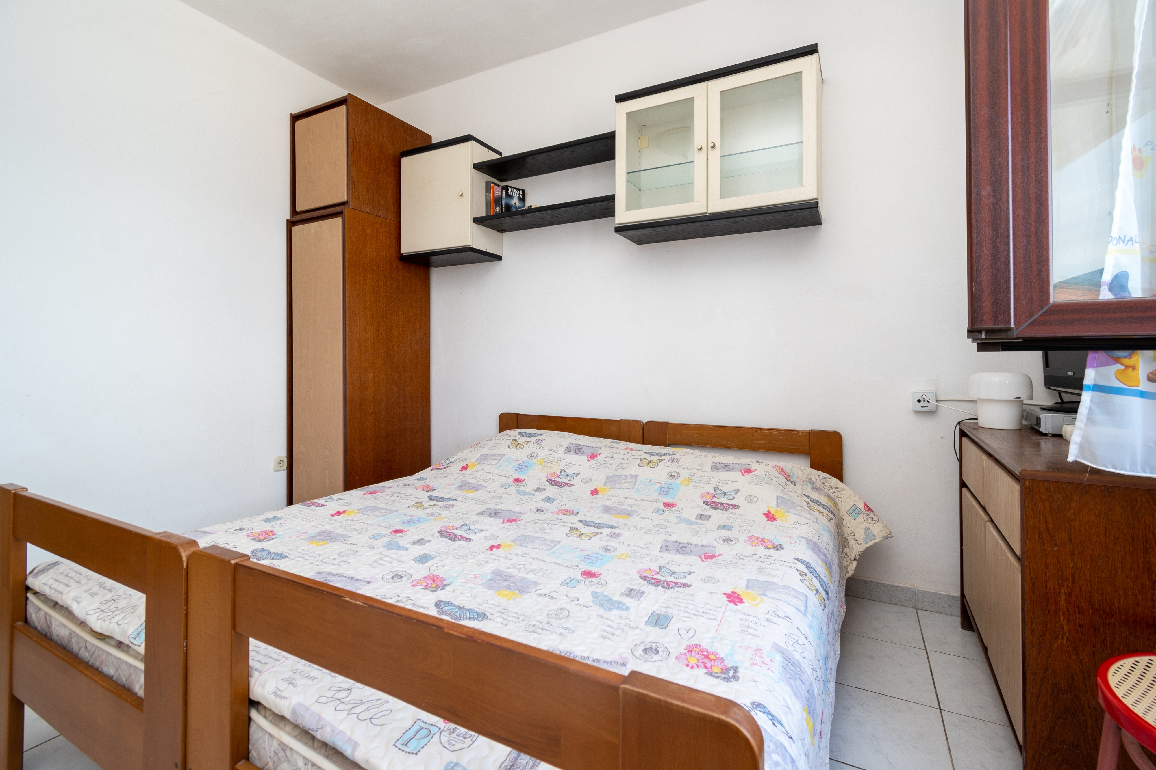 Two bedroom apartment near beach Zaglav, Dugi otok  A-b