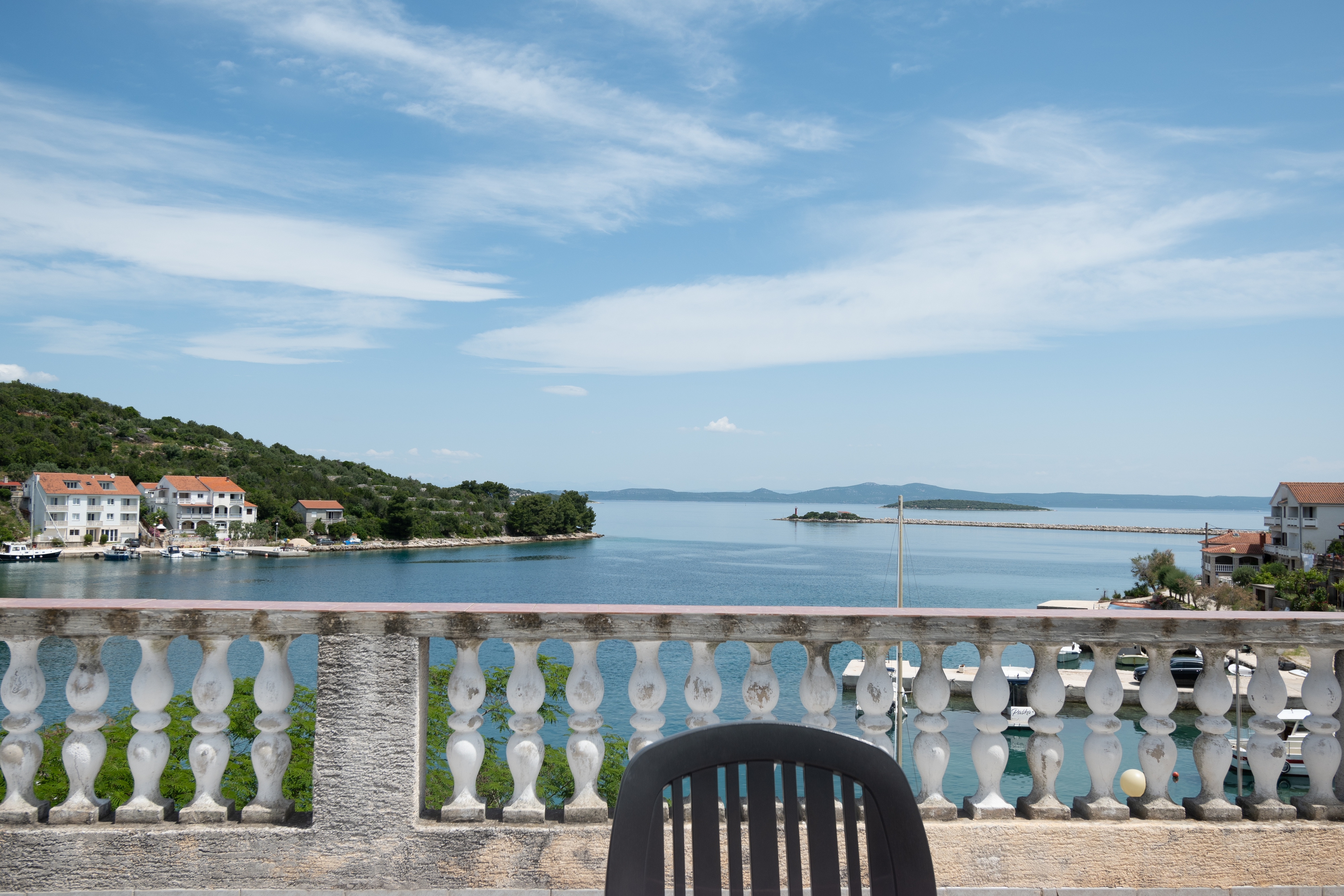 Two bedroom apartment near beach Zaglav, Dugi otok  A-b