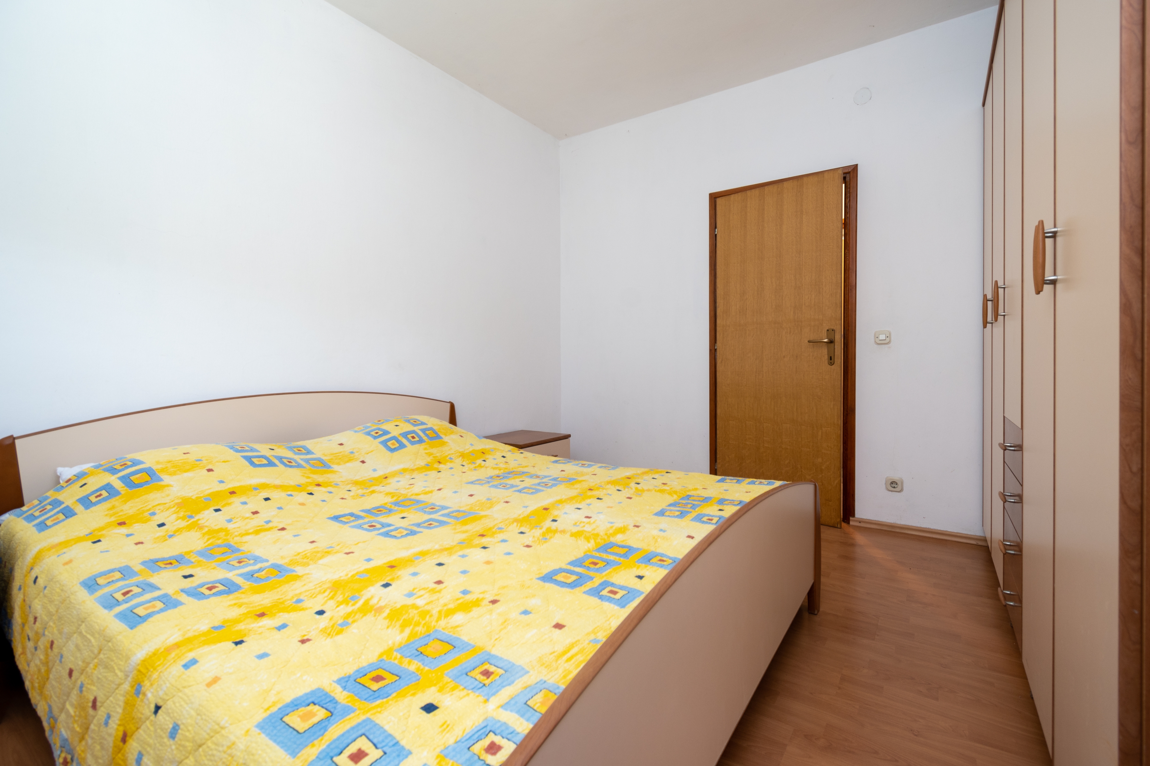 Two bedroom apartment near beach Zaglav, Dugi otok  A-d