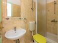 Ванная комната Sali, Ванная комната в размещении типа studio-apartment, Домашние животные допускаются и WiFi.