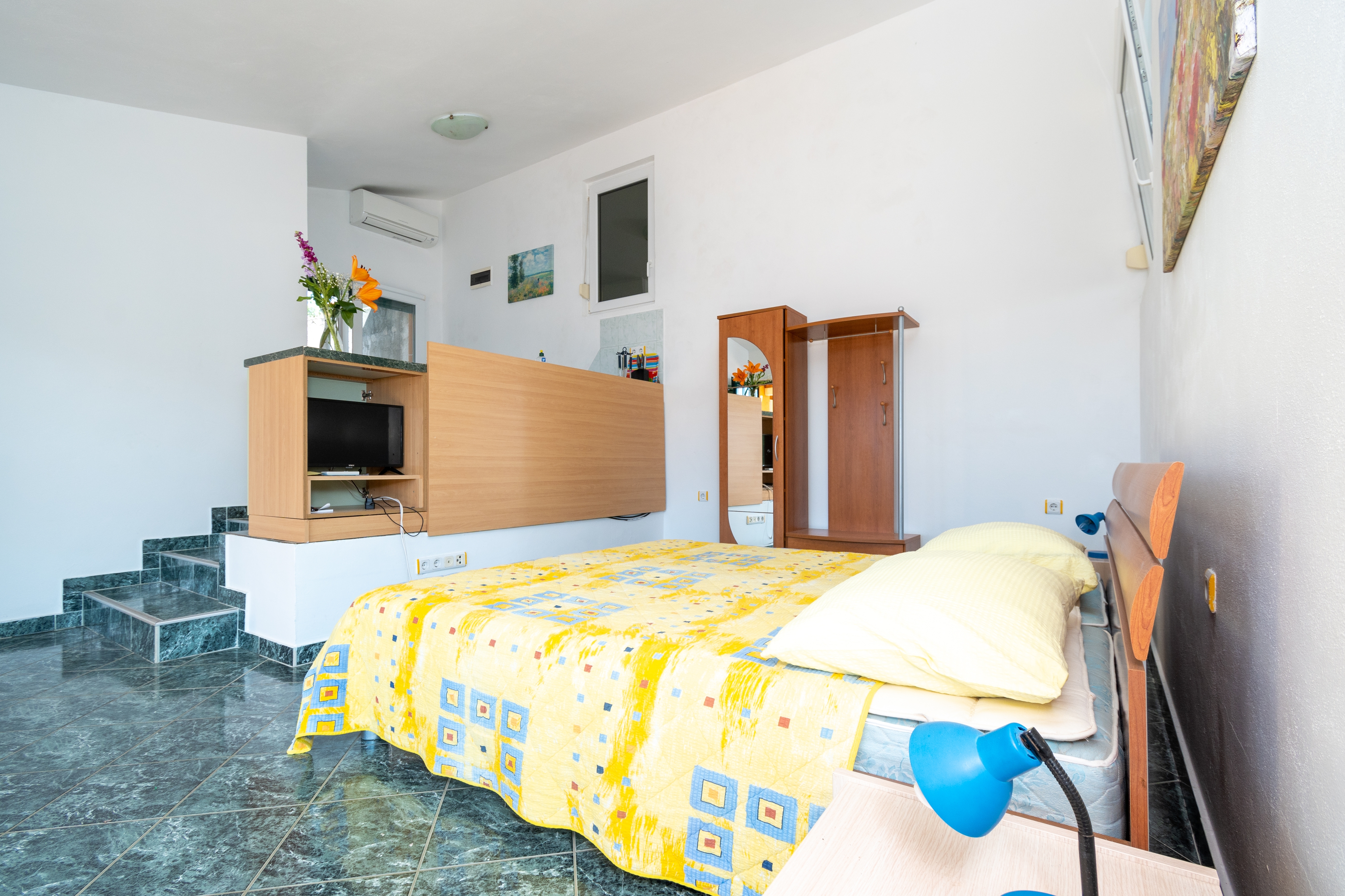 Studio flat with terrace and sea view Sali, Dugi otok  AS-b