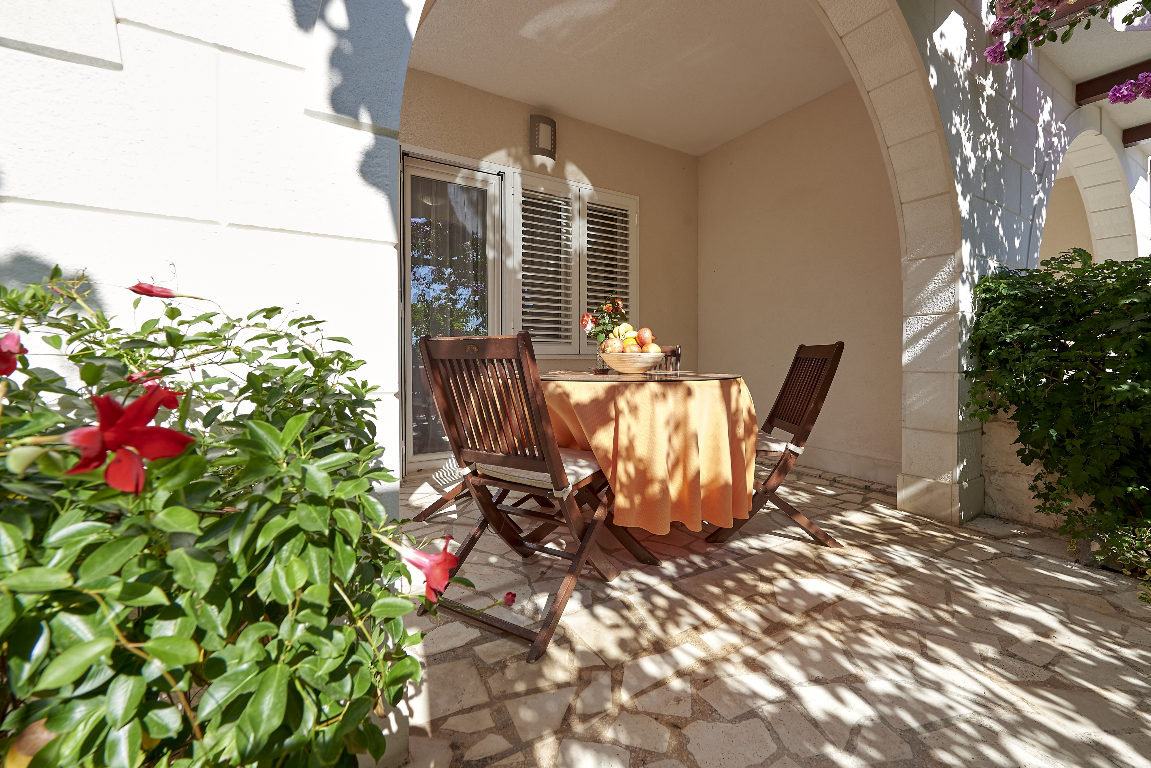 Two bedroom apartment with terrace Mavarštica, Čiovo (A-17821-a)