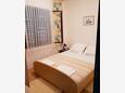 Sutivan, Camera da letto   2 nell'alloggi del tipo apartment, WiFi.