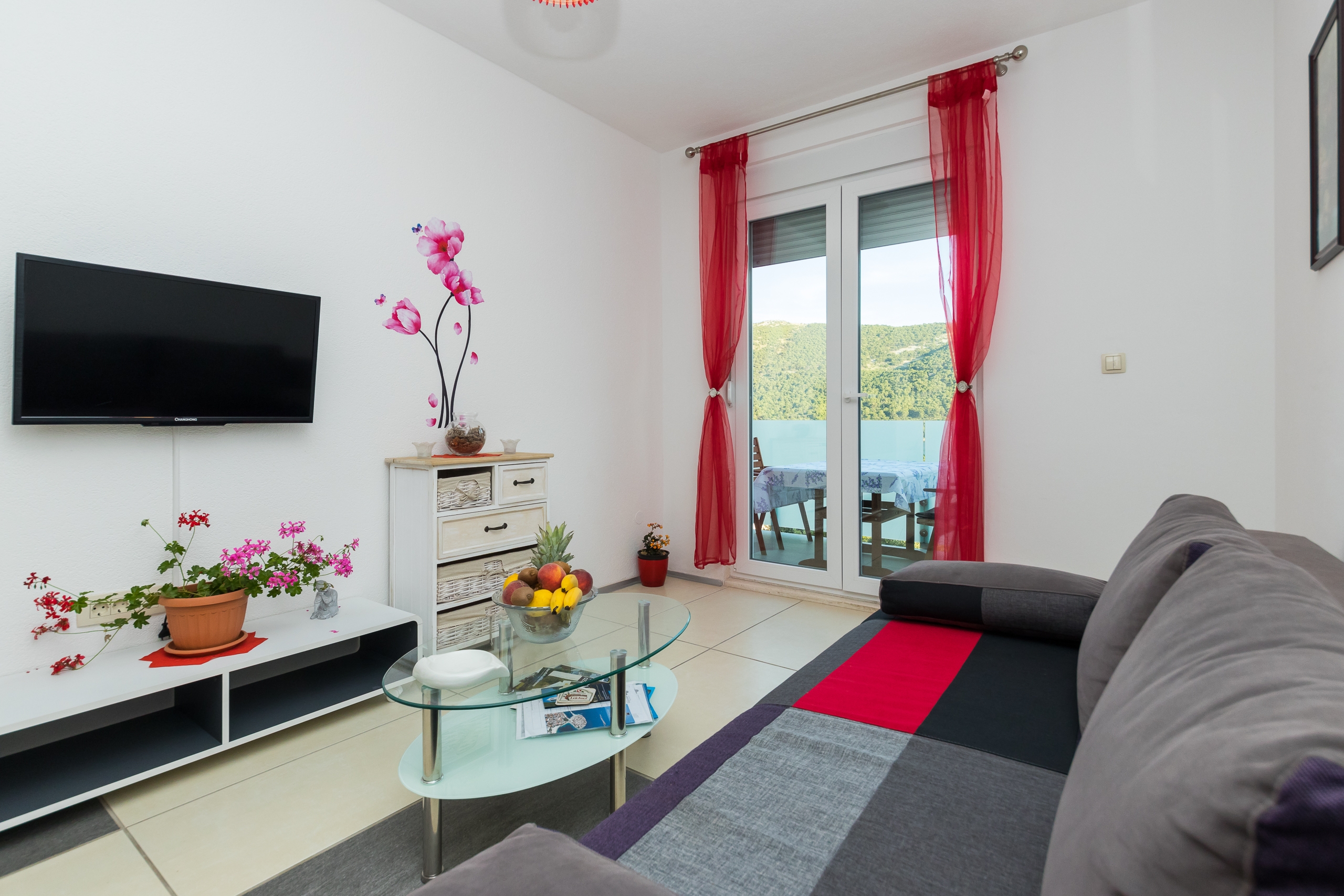 One bedroom apartment with terrace and sea view Grebaštica, Šibenik (A-17831-a) One bedroom apartment with terrace and sea view Grebaštica, Šibenik (A-17831-a)