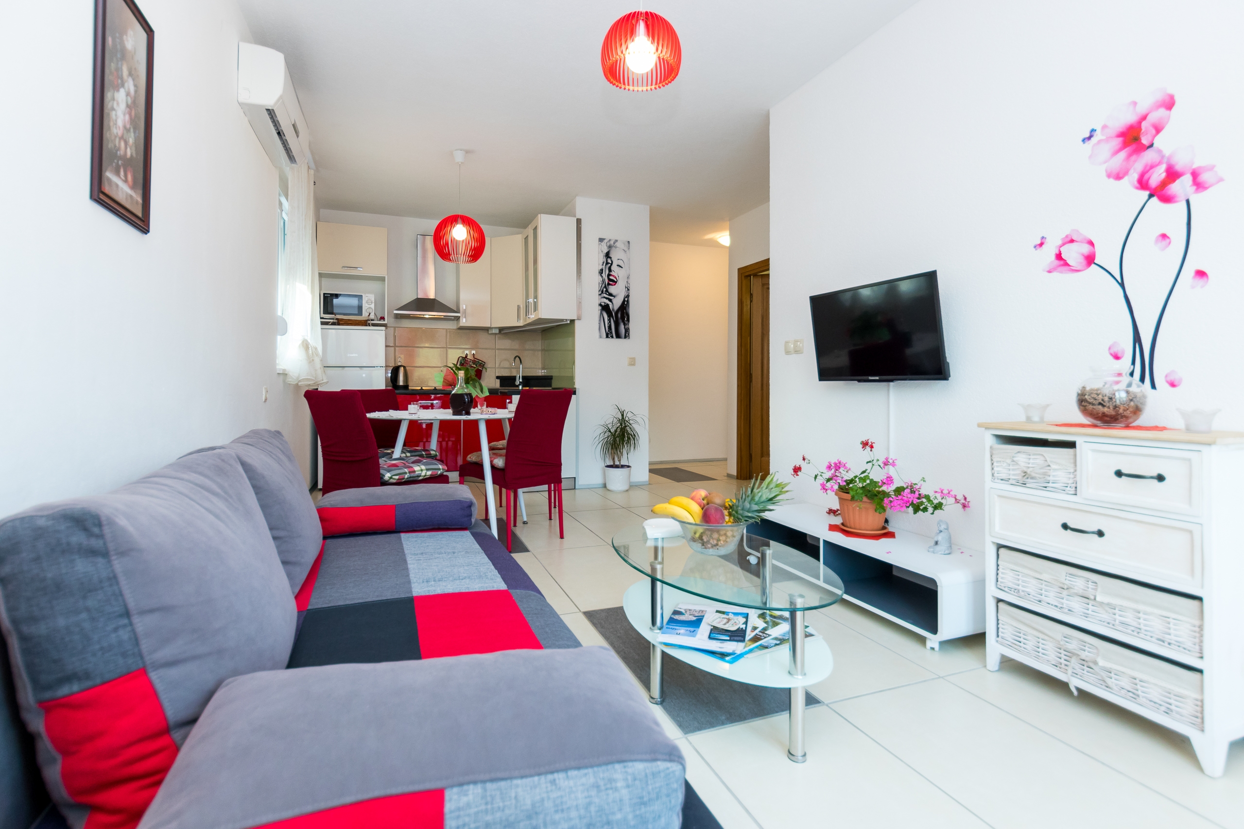 One bedroom apartment with terrace and sea view Grebaštica, Šibenik (A-17831-a)