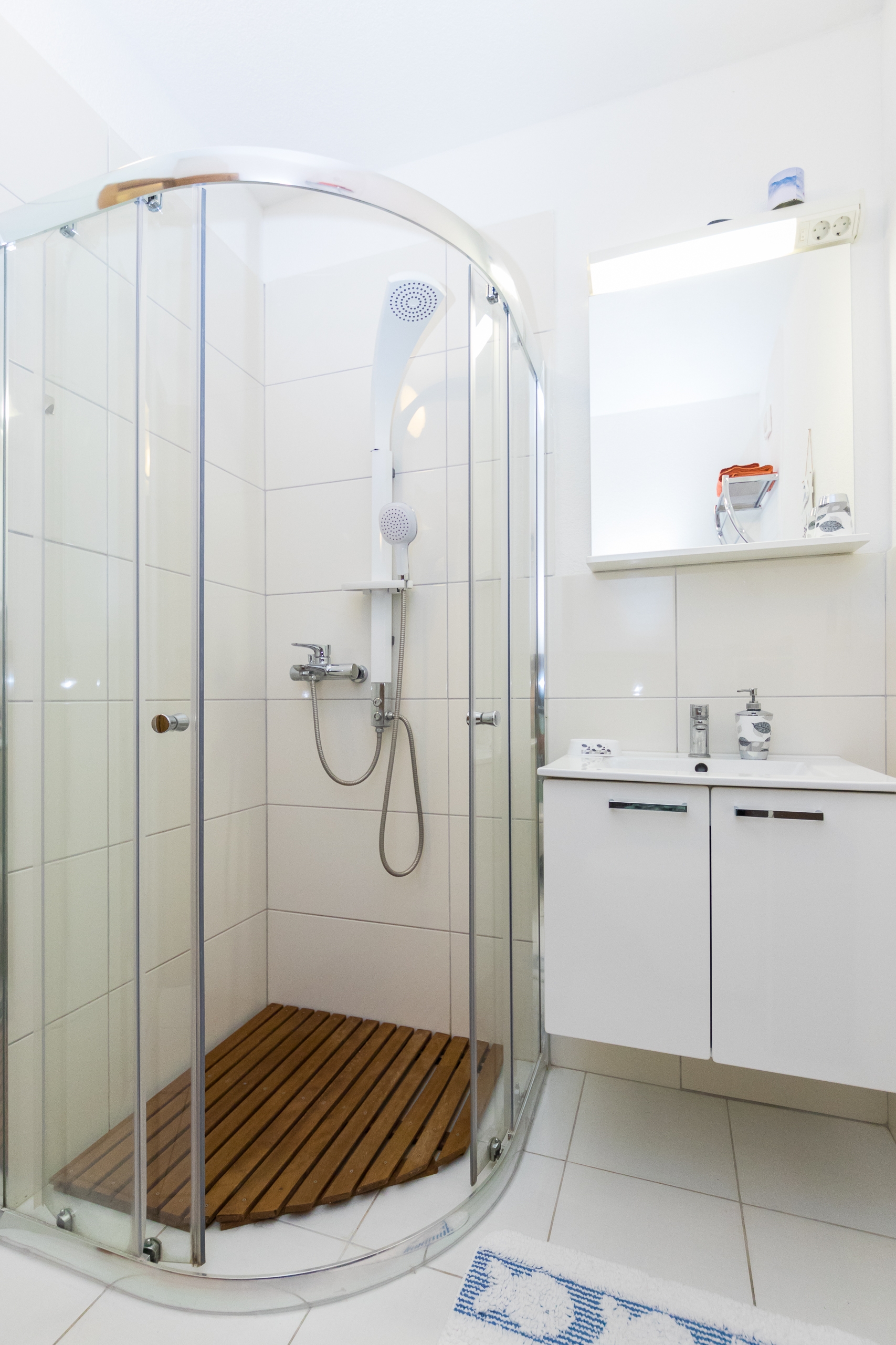 One bedroom apartment with terrace and sea view Grebaštica, Šibenik  A-b