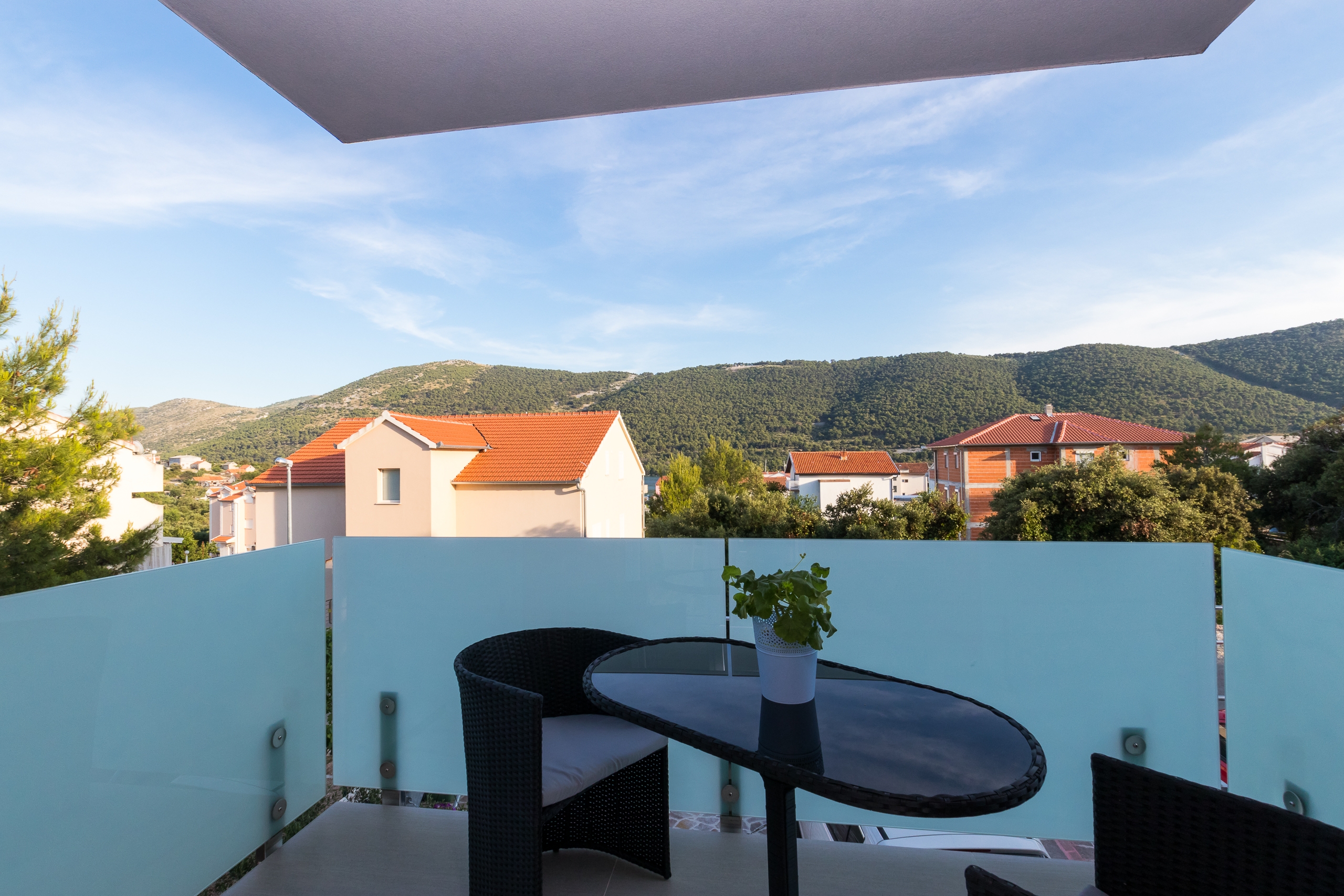 Three bedroom apartment with terrace Grebaštica, Šibenik  A-c