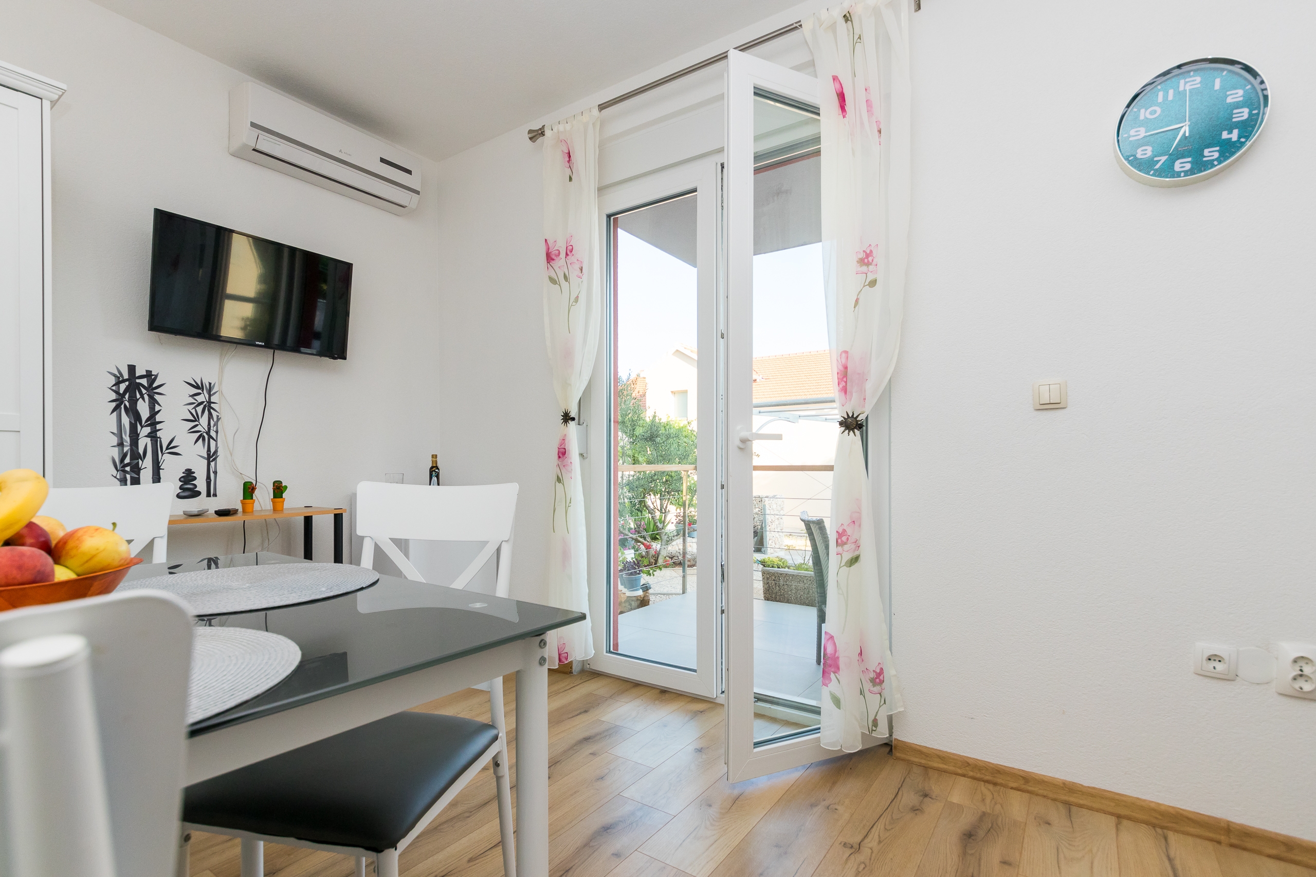 Room with terrace Grebaštica (Šibenik) (S-17831-a) Room with terrace Grebaštica (Šibenik) (S-17831-a)