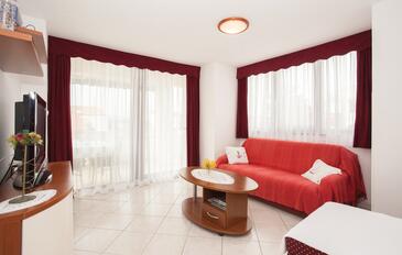 Punat, Гостиная в размещении типа apartment, доступный кондиционер, Домашние животные допускаются и WiFi.
