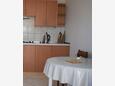 Salle à manger Starigrad, Salle à manger dans l’hébergement en type apartment, animaux acceptés et WiFi.