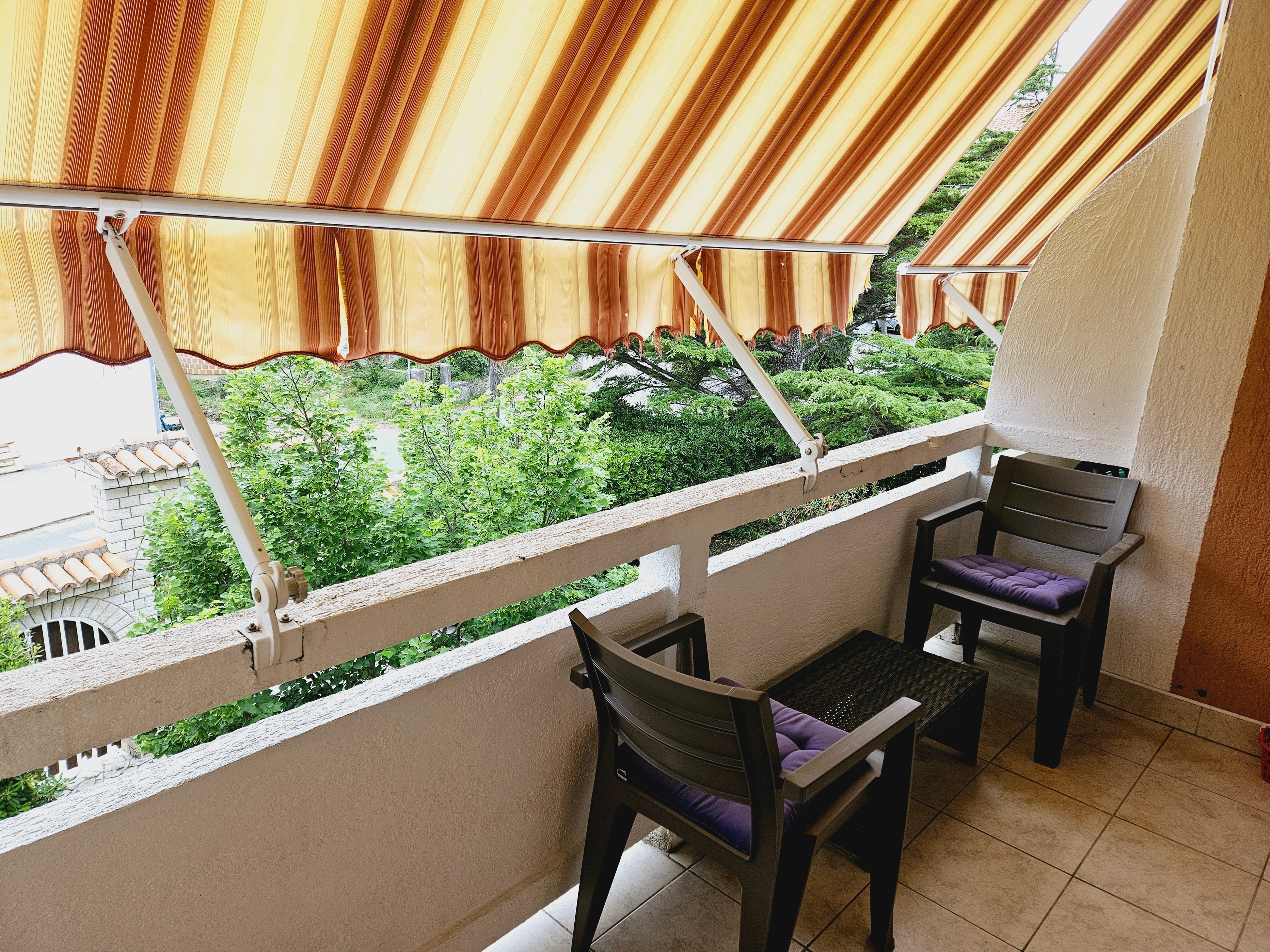 Two bedroom apartment with balcony and sea view Kampor, Rab  A-a