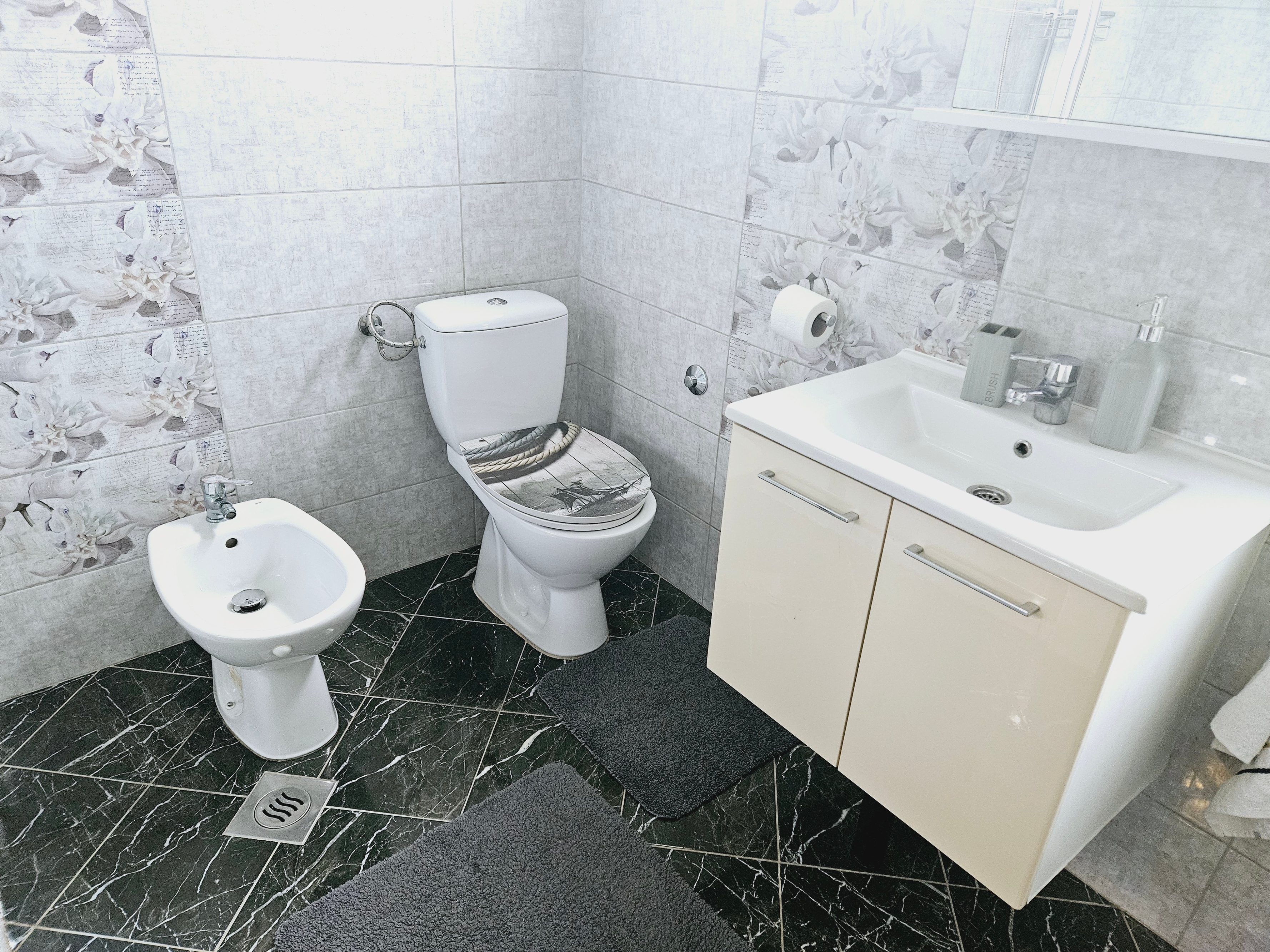Two bedroom apartment with balcony and sea view Kampor, Rab  A-a
