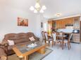 Dining room Podstrana, Dining room in the apartment, (pet friendly) and WiFi.
