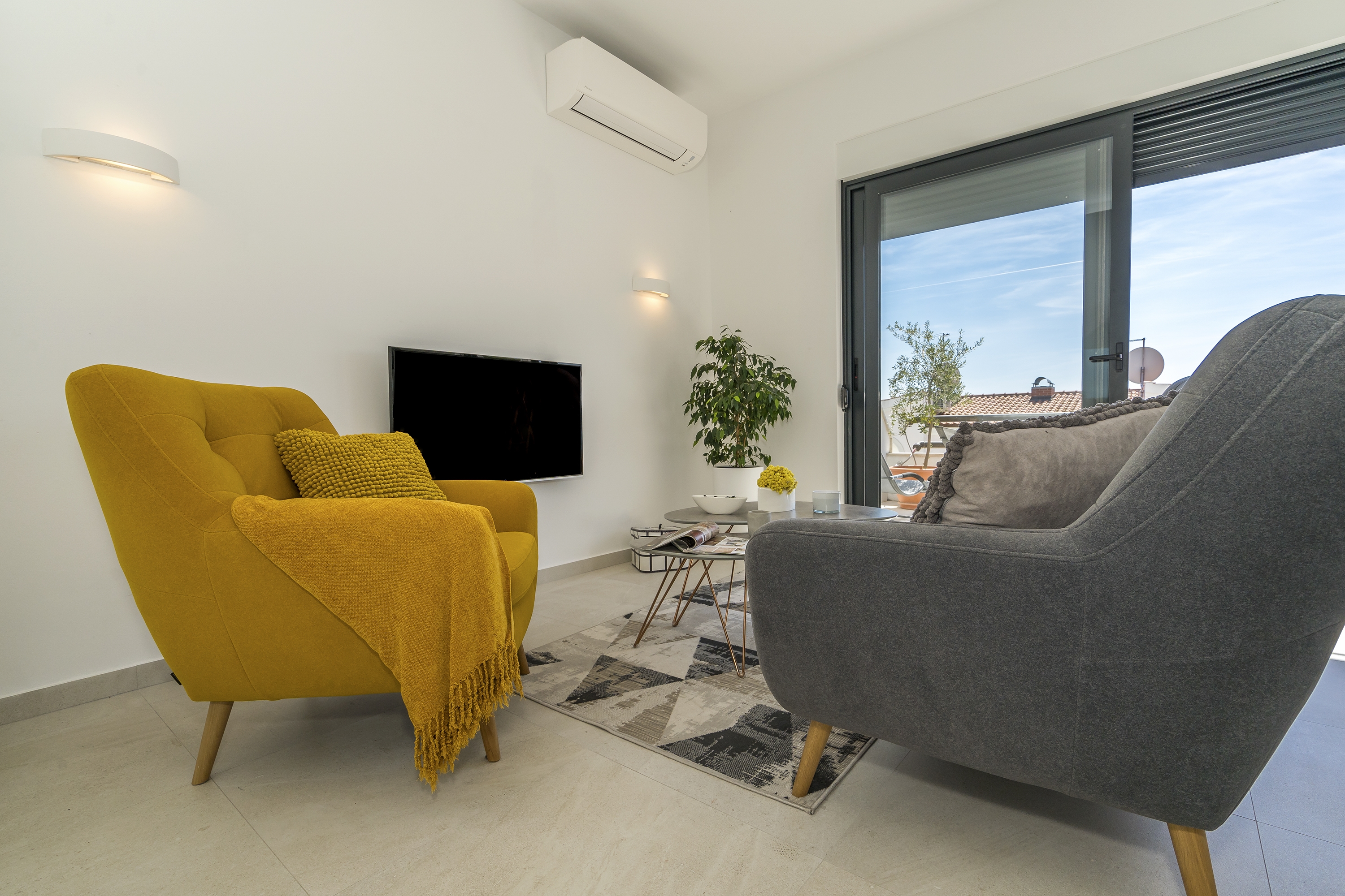 Two bedroom apartment with terrace and sea view Rastići, Čiovo (A-17889-a) Two bedroom apartment with terrace and sea view Rastići, Čiovo (A-17889-a)