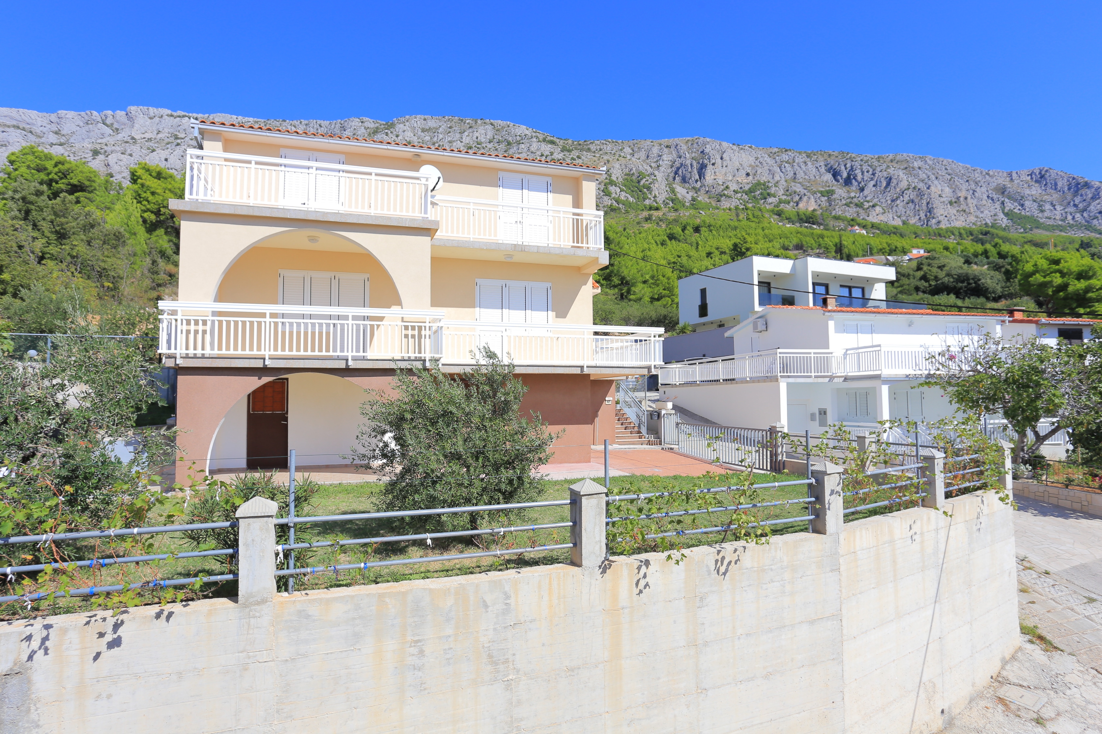 Two bedroom apartment with terrace and sea view Stanići, Omiš  A-a