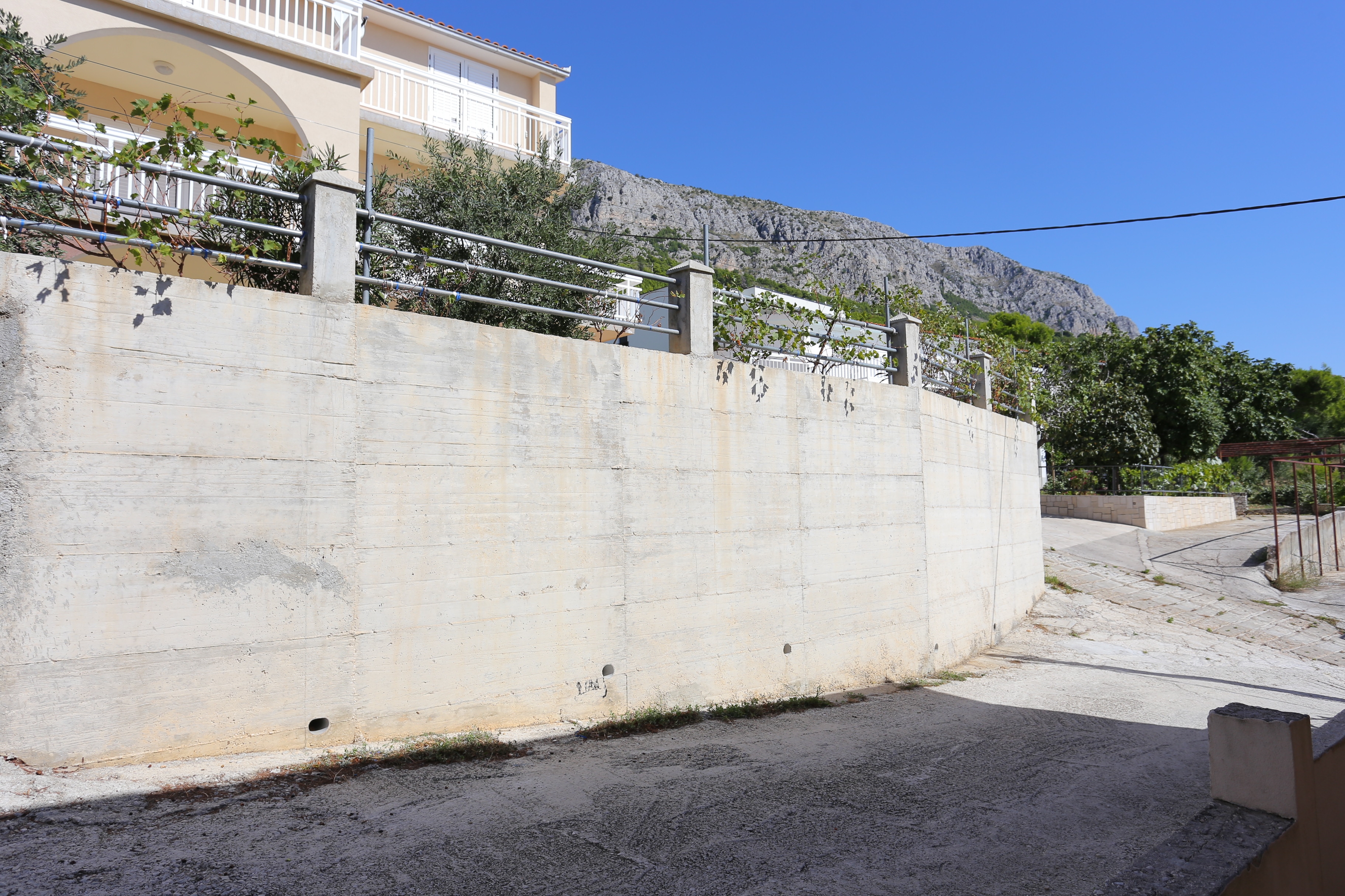 Two bedroom apartment with terrace and sea view Stanići, Omiš  A-b