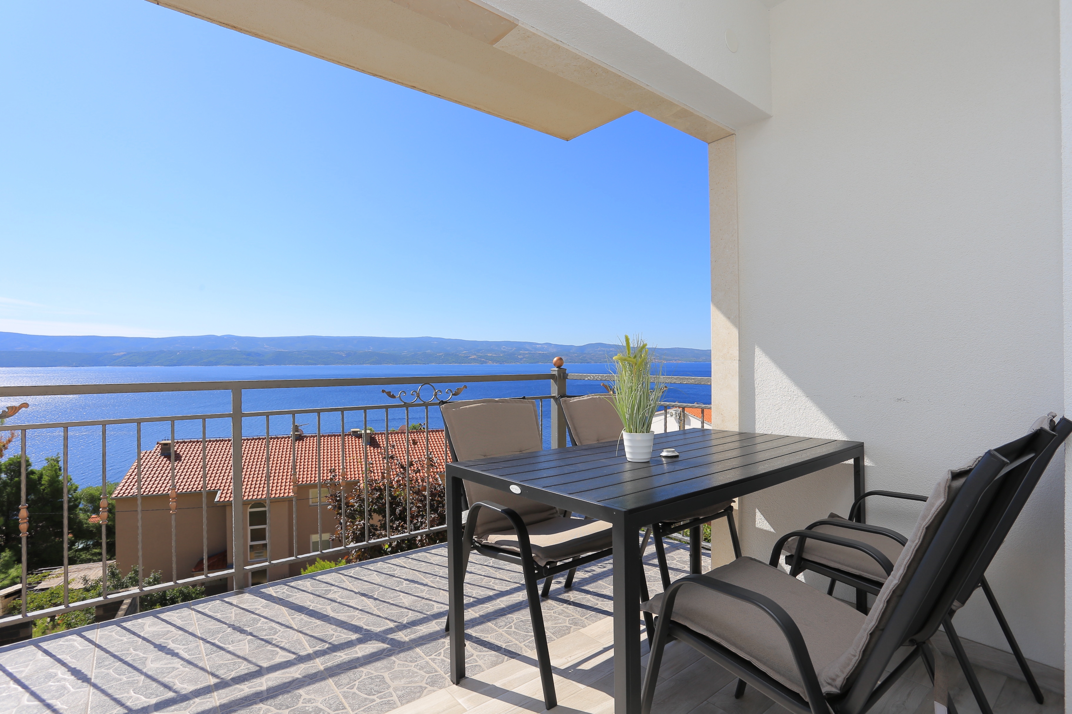 Two bedroom apartment with terrace and sea view Stanići, Omiš (A-17894-b) Two bedroom apartment with terrace and sea view Stanići, Omiš (A-17894-b)