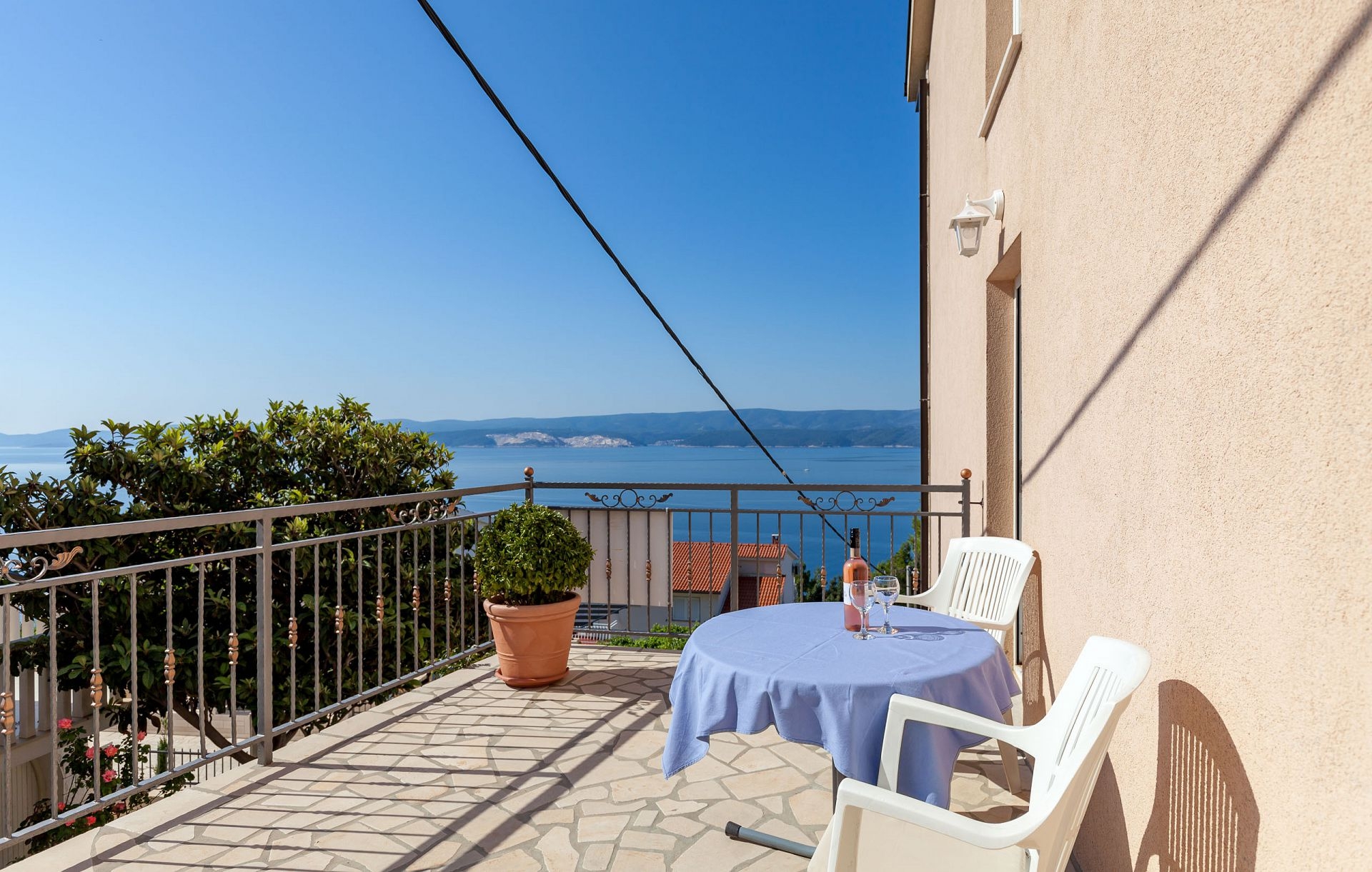 Studio flat with terrace and sea view Stanići, Omiš (AS-17894-b) Studio flat with terrace and sea view Stanići, Omiš (AS-17894-b)