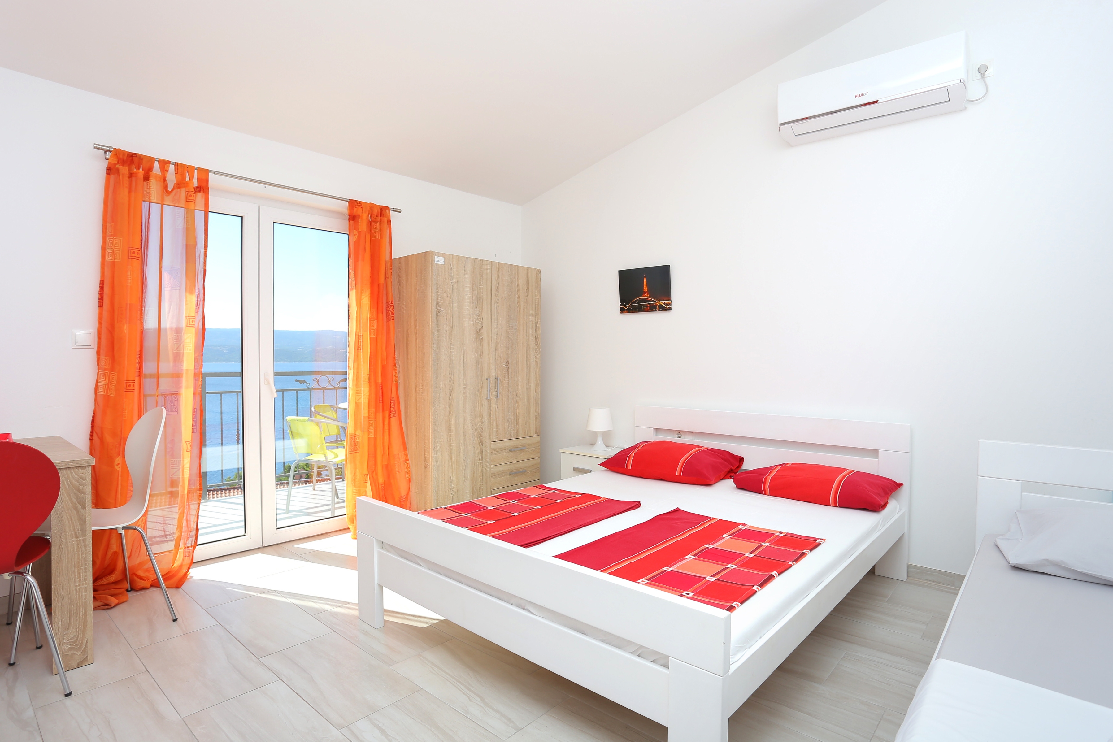 Studio flat with balcony and sea view Stanići, Omiš (AS-17894-c) Studio flat with balcony and sea view Stanići, Omiš (AS-17894-c)